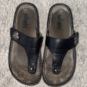 Alegria Black Leather Sandals, adjustable strap, orthotic, beach, lake, summer